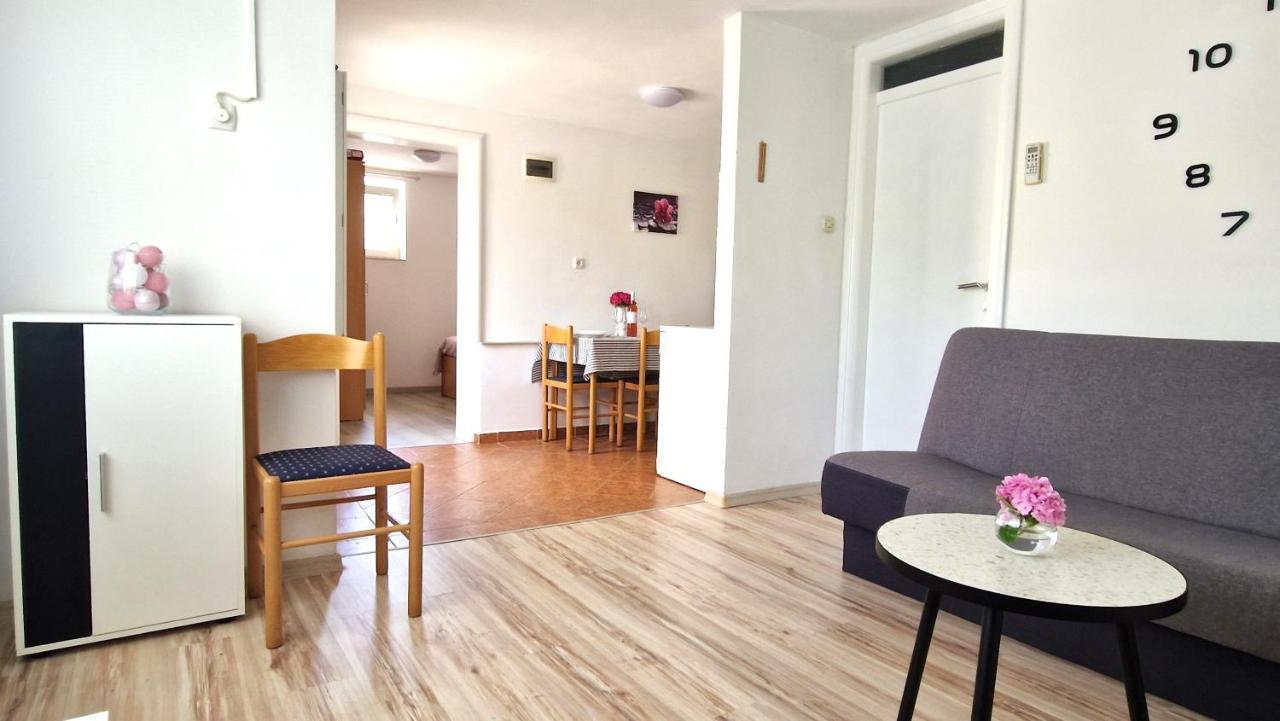 Apartment Jagoda Krk Town Exterior foto