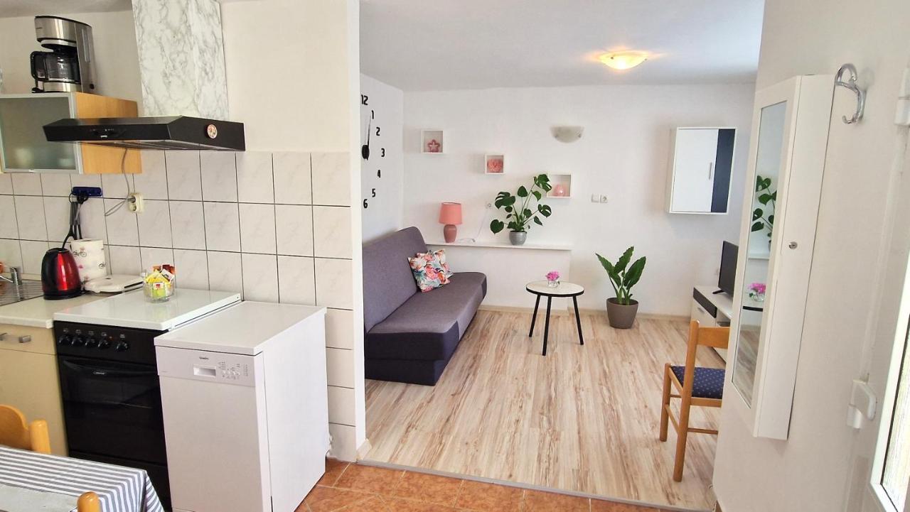 Apartment Jagoda Krk Town Exterior foto