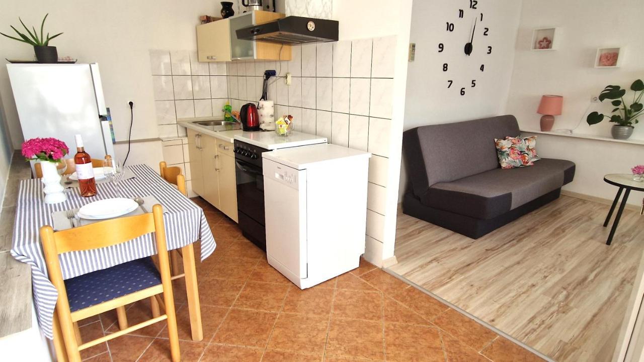 Apartment Jagoda Krk Town Exterior foto